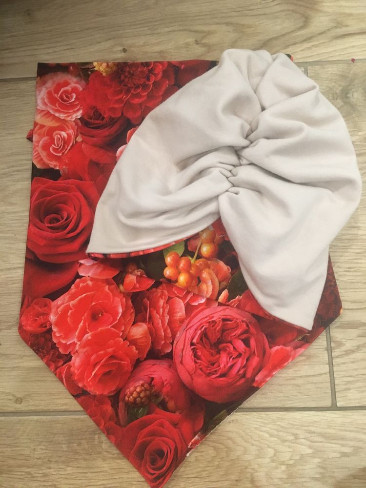 Okazja zestaw chusta i dwustronna czapka turban kwiaty róże