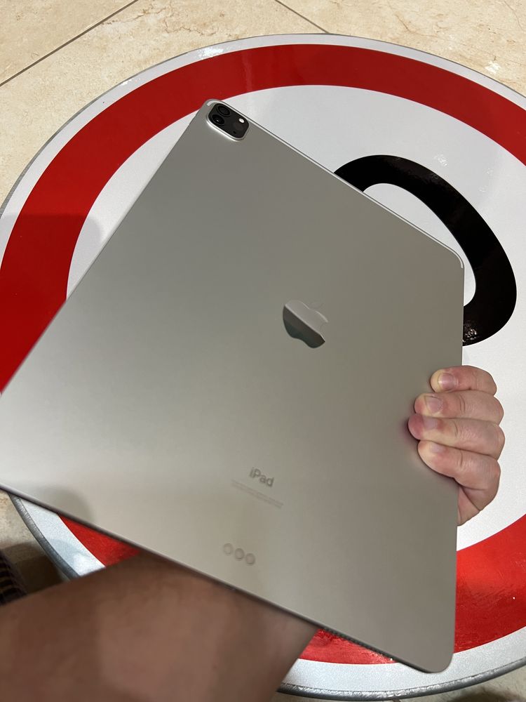 iPad Pro 12.9 128gb - inch (4th Generation) Wi-Fi