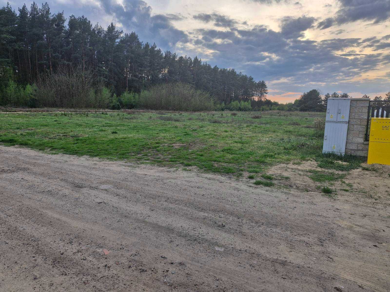 Działka z MPZP Michałów Klembów Konwaliowa prąd gaz