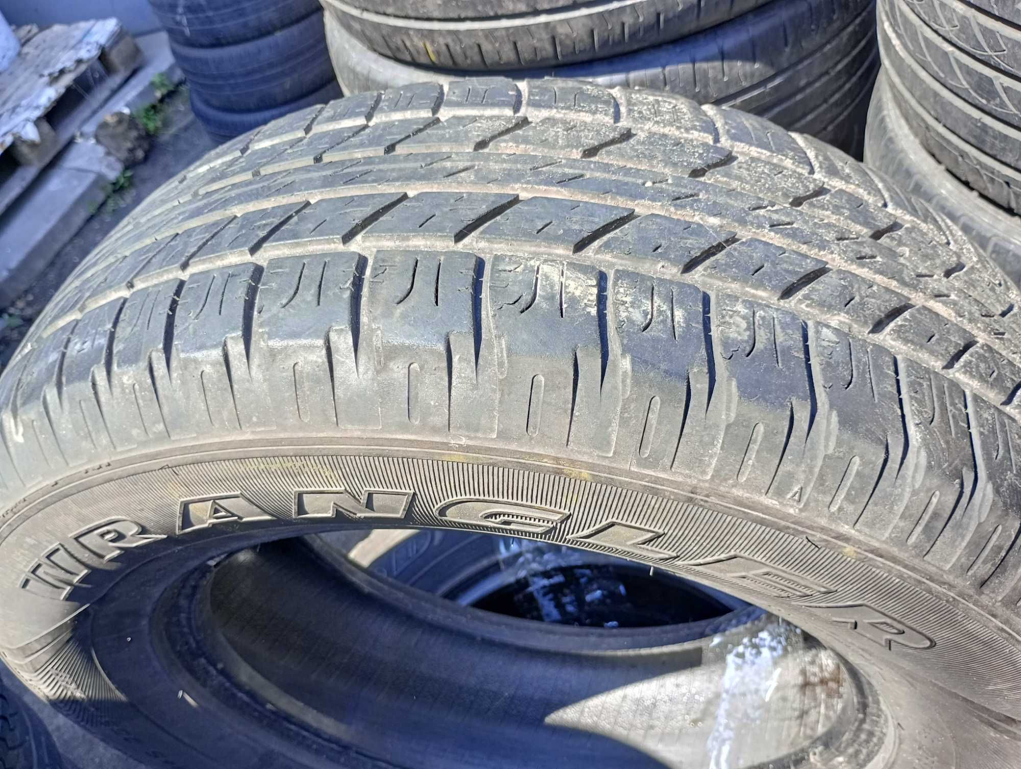 Резина GoodYear Wrangler 255/65/R17 всесезонка Комплект шини