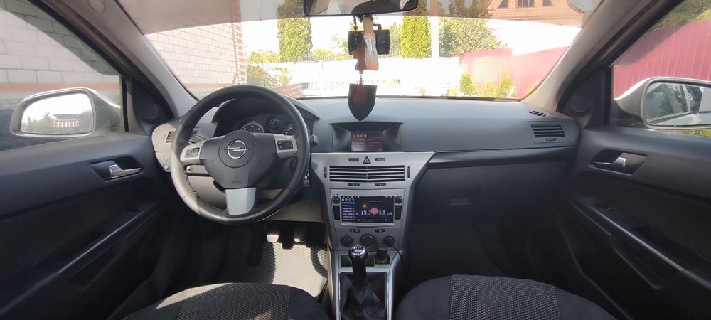 Опель Астра Н 2011 р.