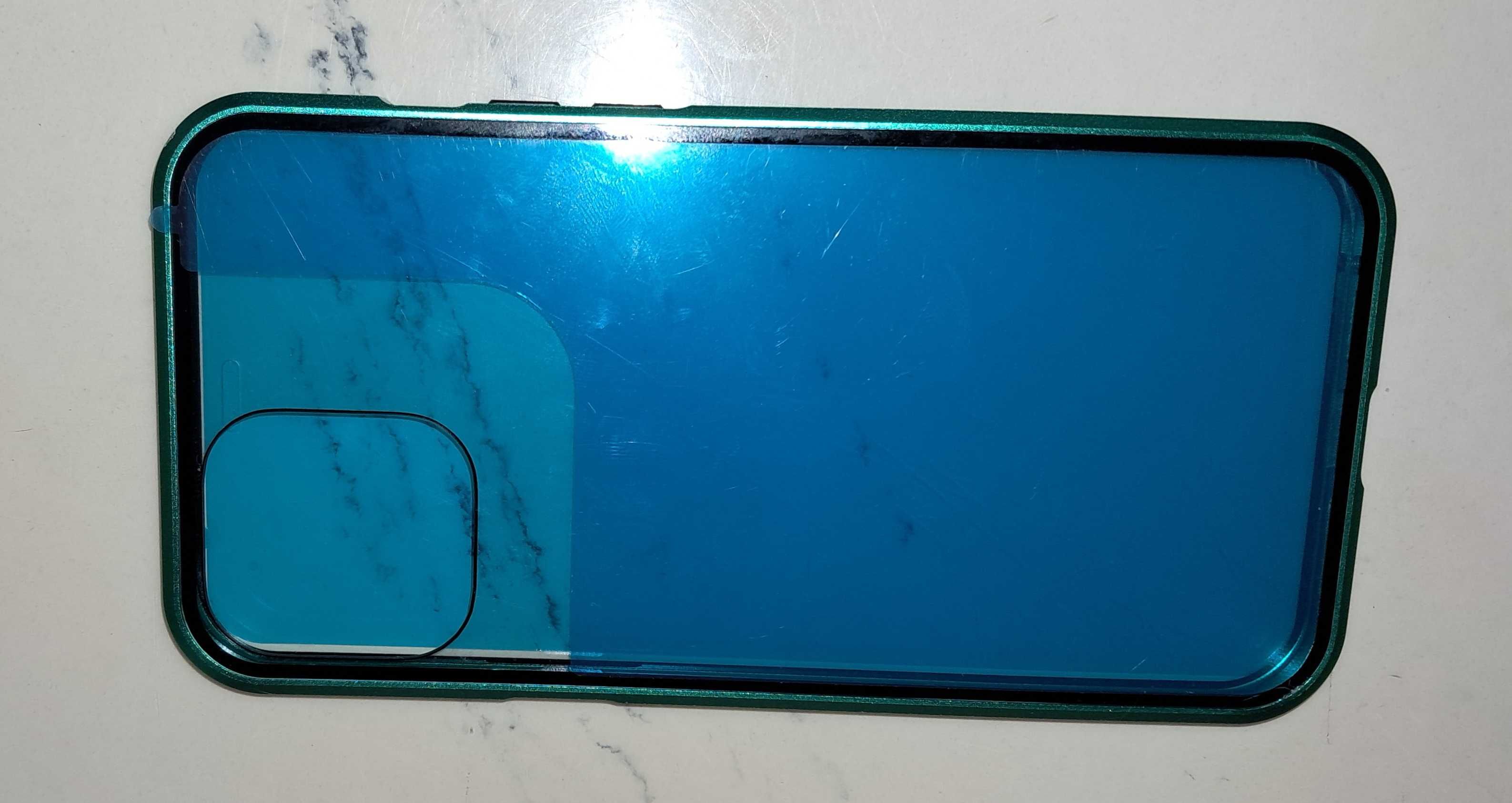 iPhone magnetyczny case etui 16,6 x 8,4 iPhone 16 Pro Max ?