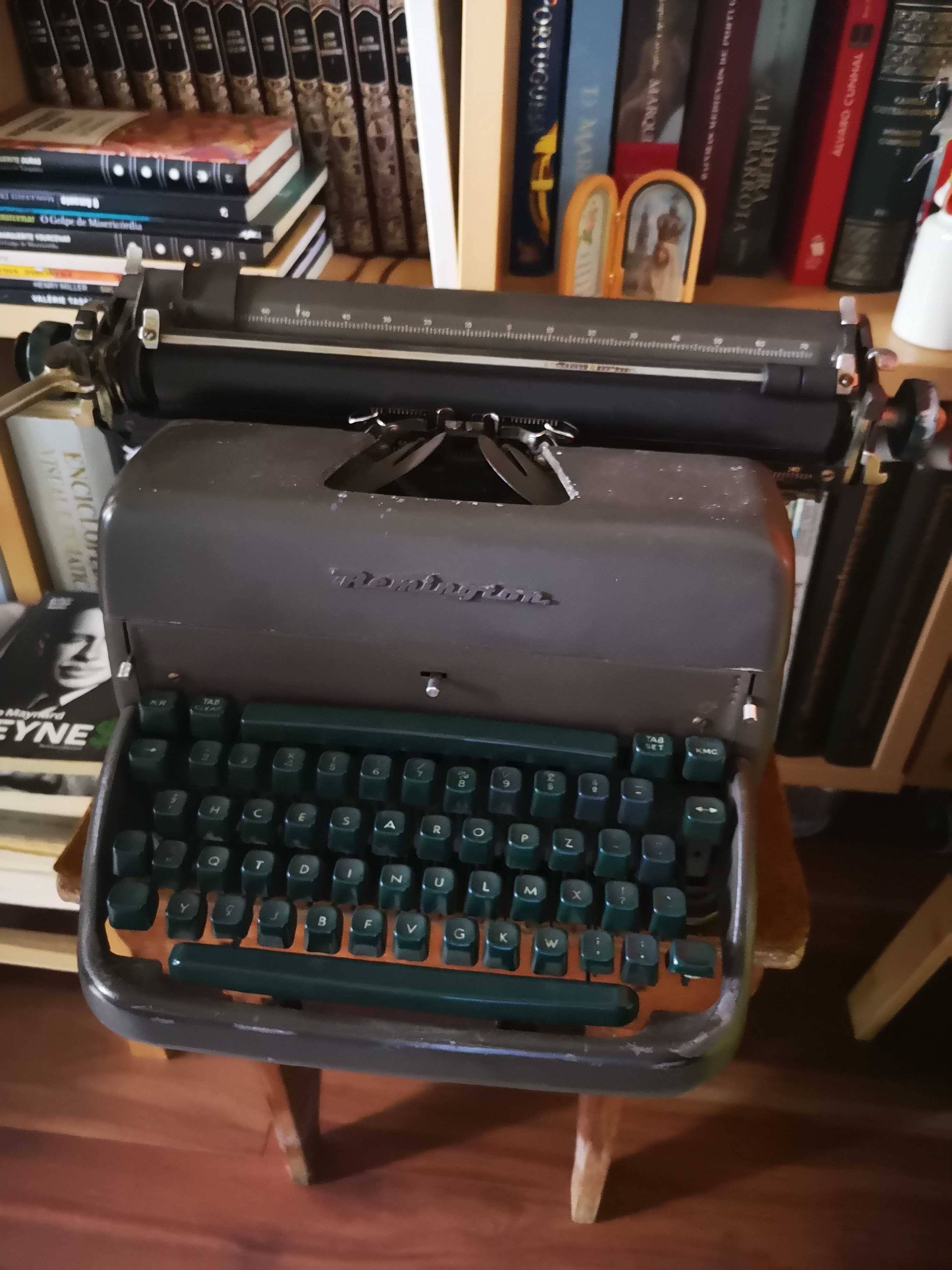 Máquina de escrever de colecção
