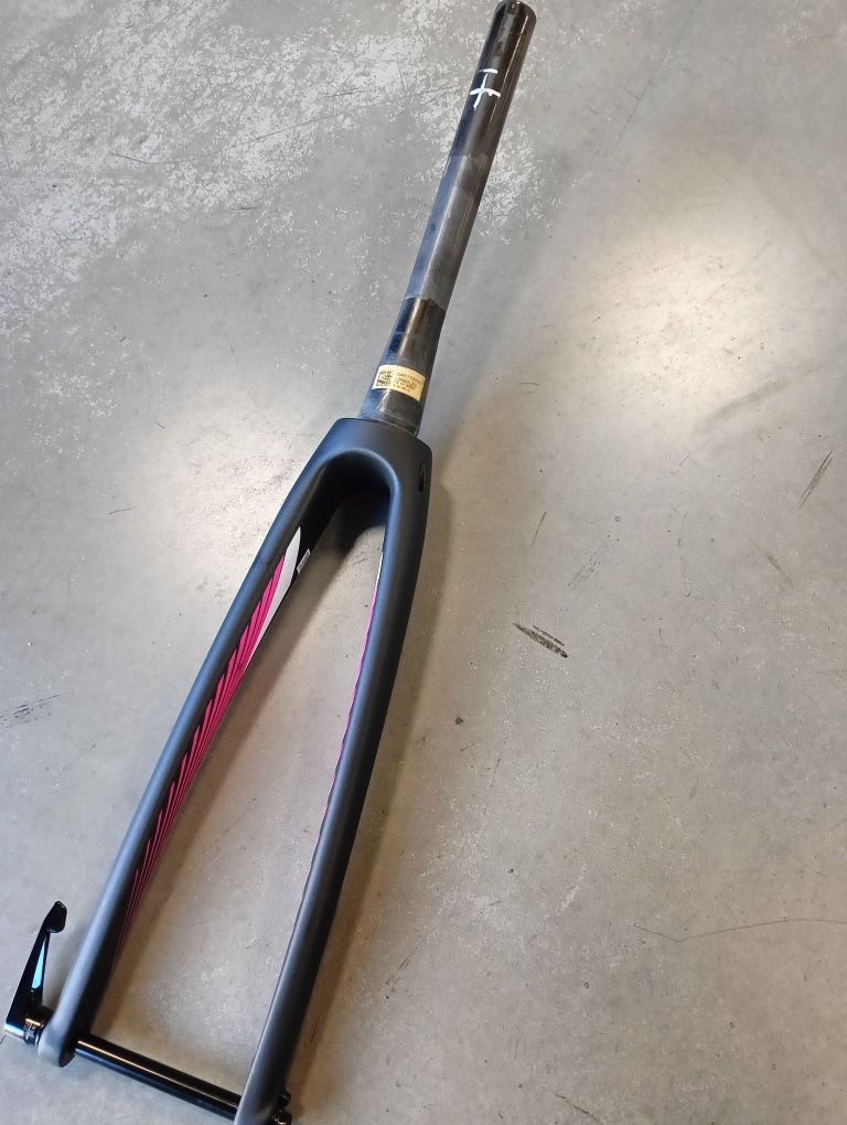 Widelec Merida Scultura disc 200 lampre.