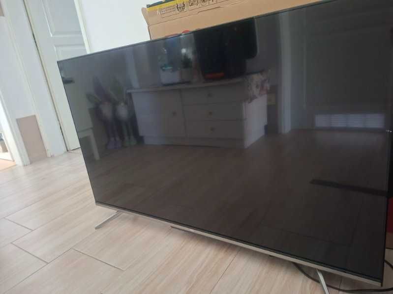 Sprzedam telewizor TCL 4K 50 cali
