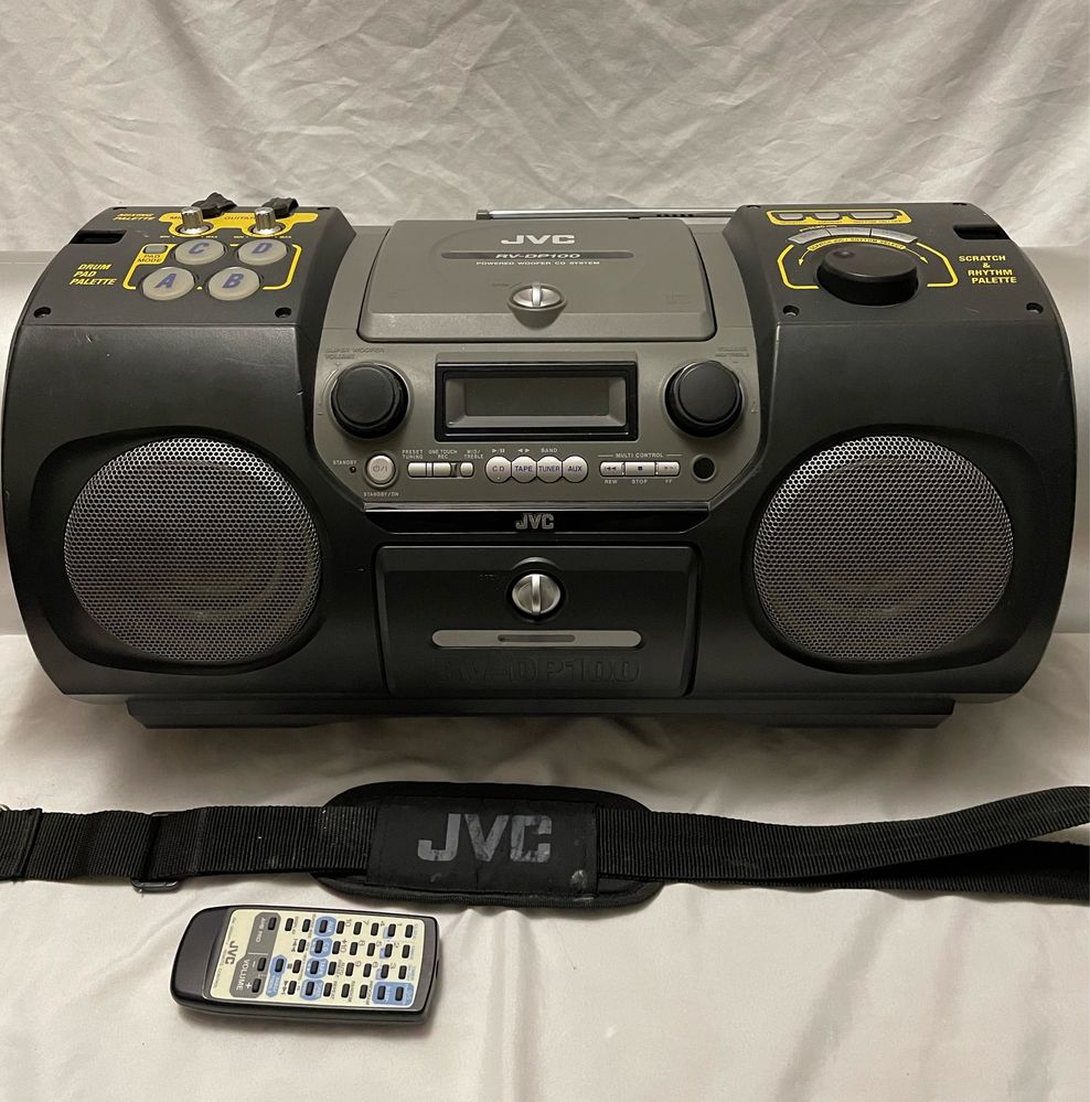 JVC RV-DP100 Кассетный/CD-Бумбокс (гитарный усилитель).