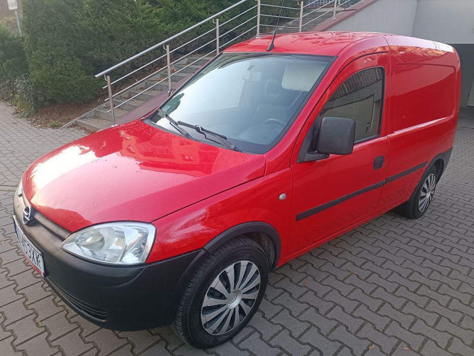 Opel Combo 2010 rok 1.3 Diesel Vat7 w Dowodzie