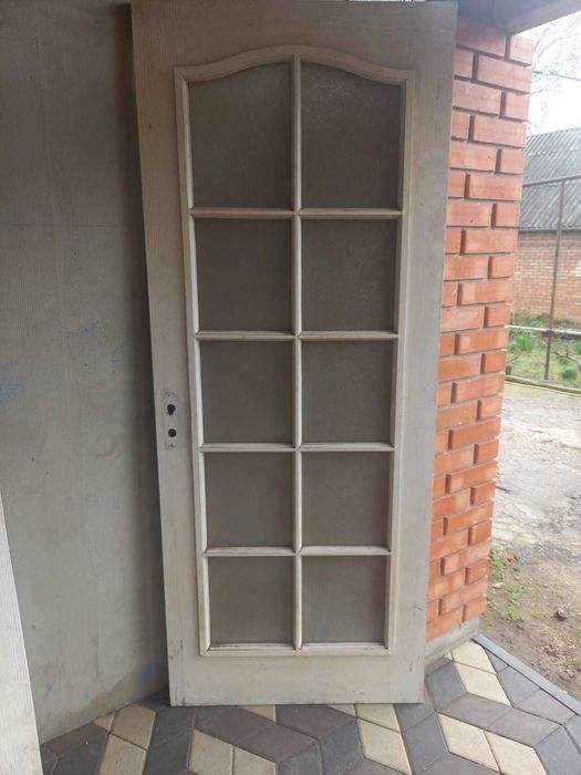 Двері б/у МДФ, полотна розміром 2030×910