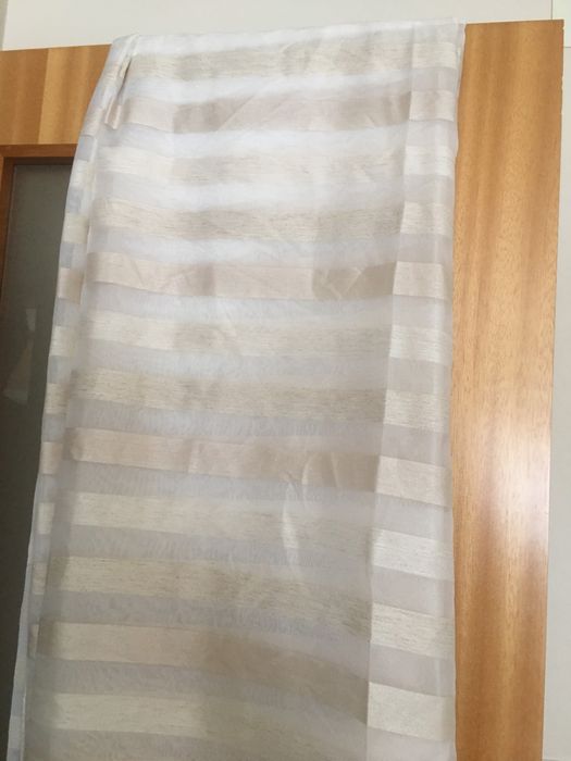 Tecido novo beje dourado