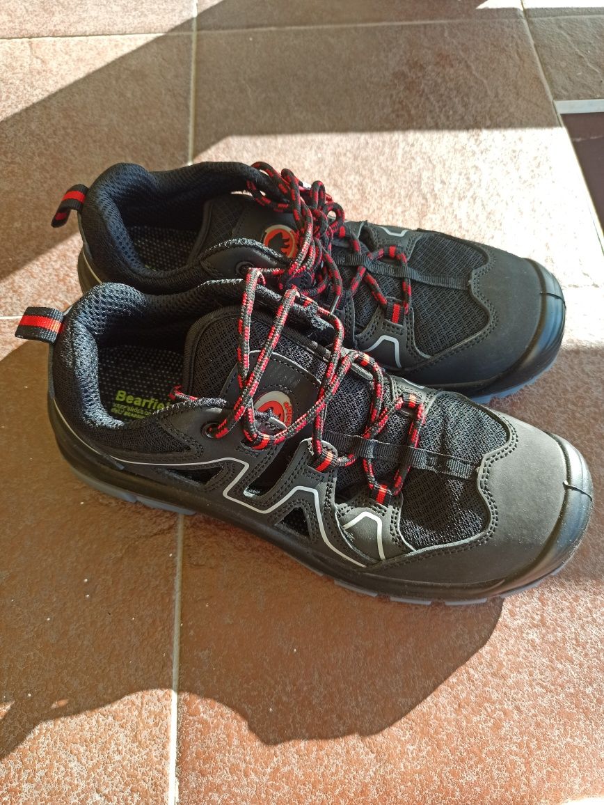 Buty ochronne firmy Bearfield róż.42 lub 8