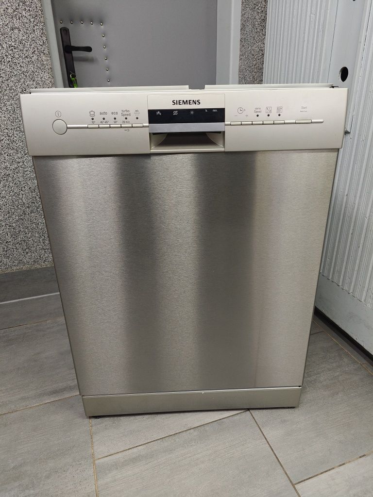 Zmywarka  Bosch 60 podblatowa