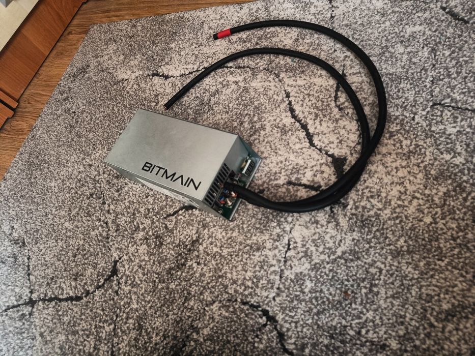 Zasilacz 14.3v z krokodylkami