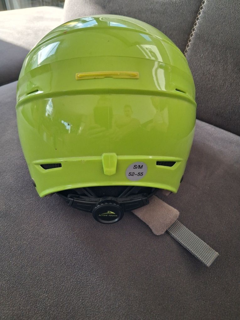 Kask narciarski zielony S / M 52-55cm active touch