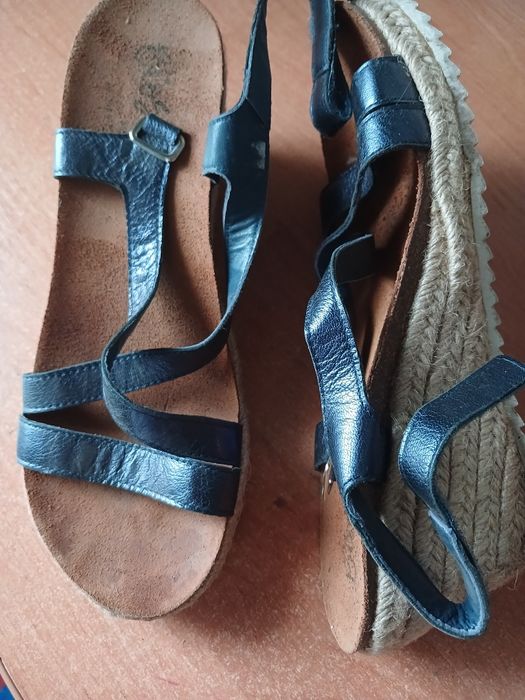 Босоніжки жіночі 38 розмір