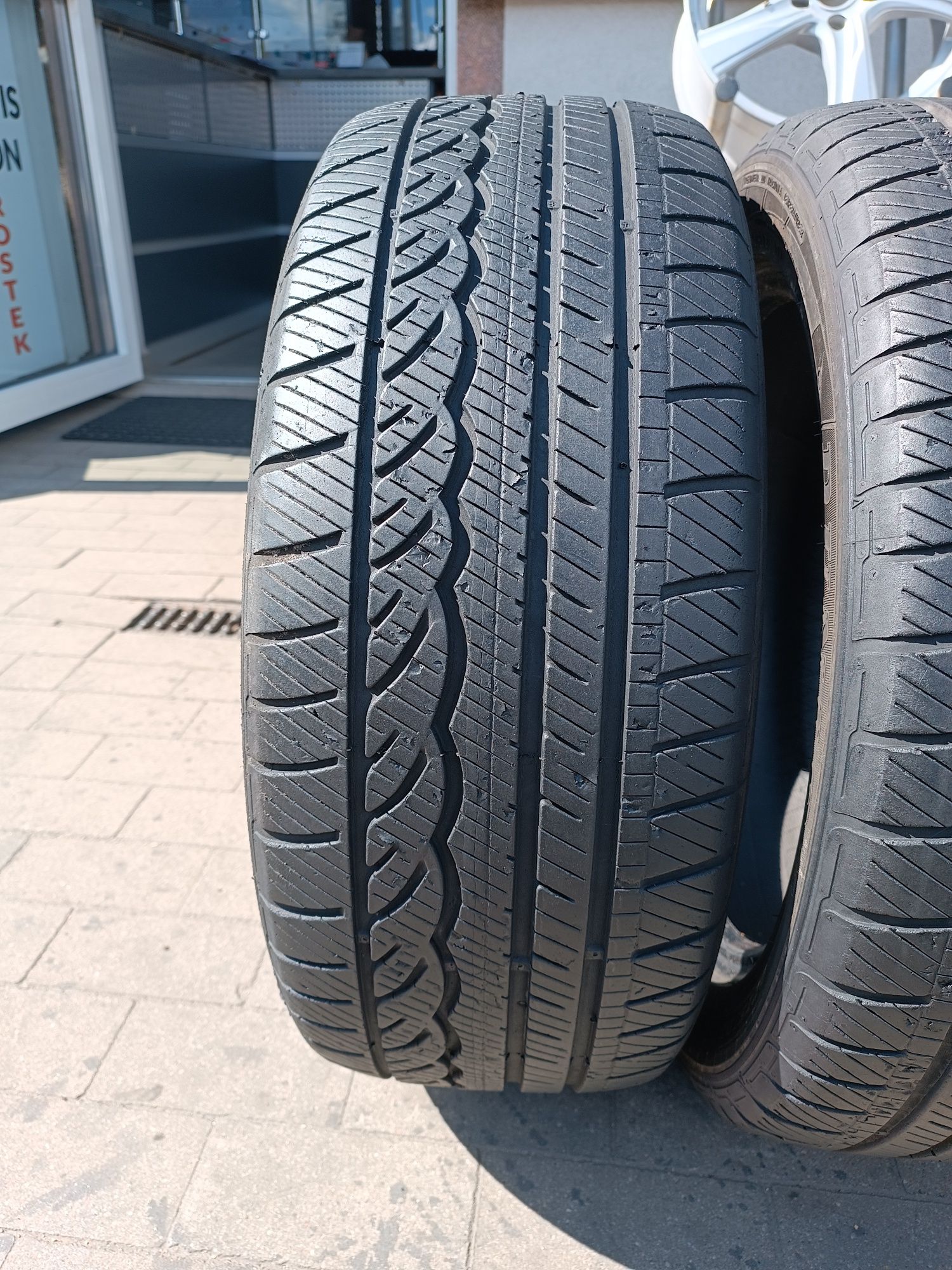 235/50R18 Dunlop SP Sport 01 A/S 97 V