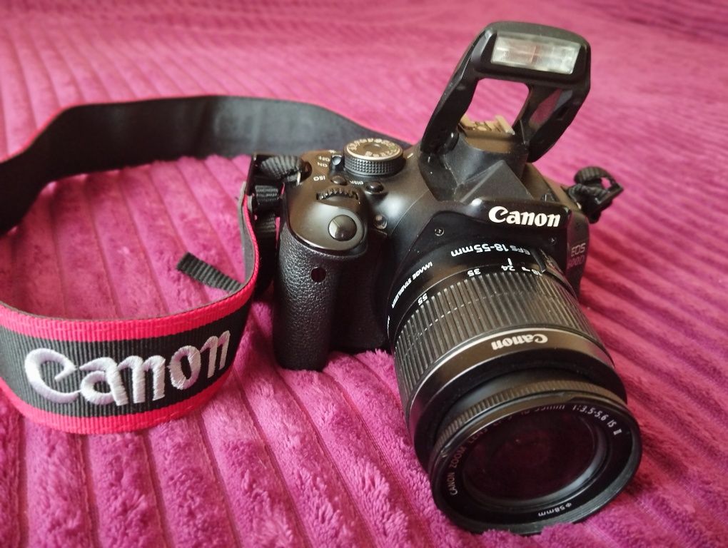 Продам камеру Canon EOS 600D