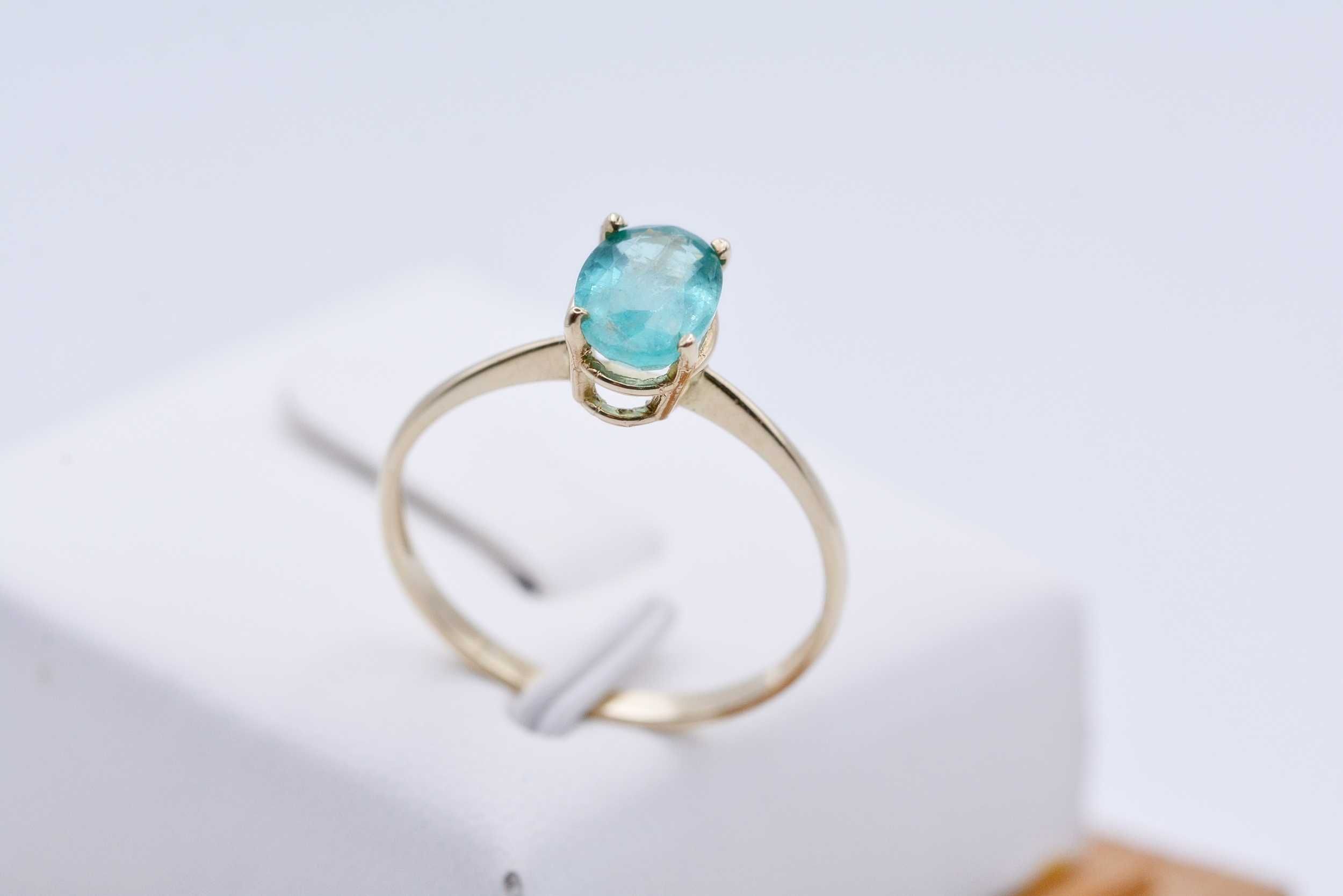 Klasycznie piękny pierścionek z dużym szmaragdem 1,45 ct złoto 585 14k