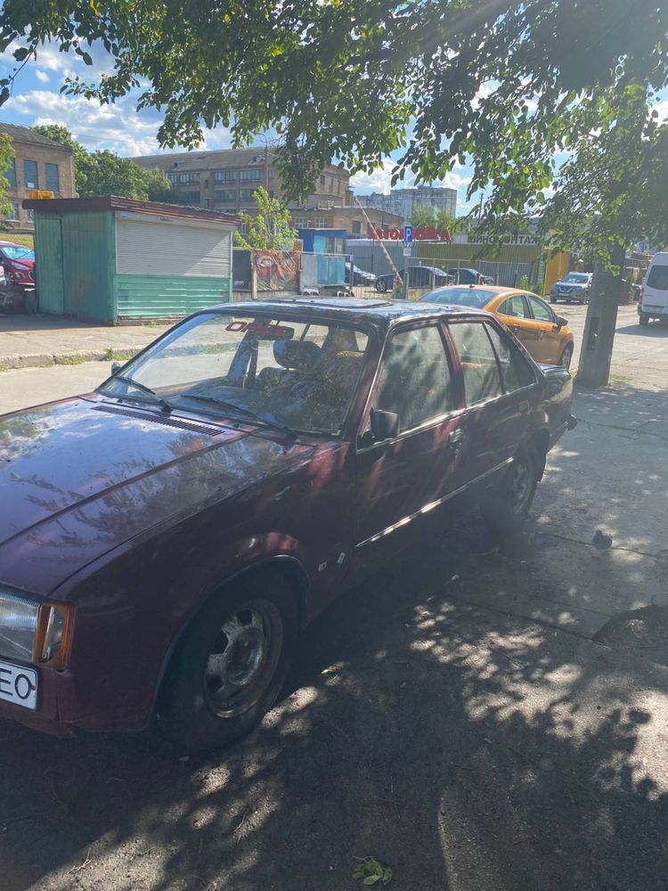 Авто Opel Rekord E
