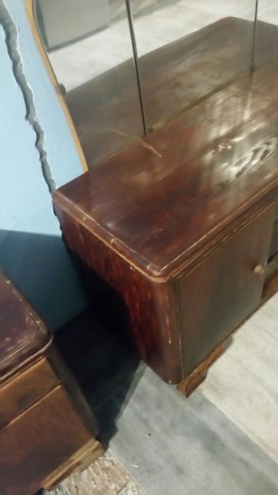 Przedwojenna toaletka