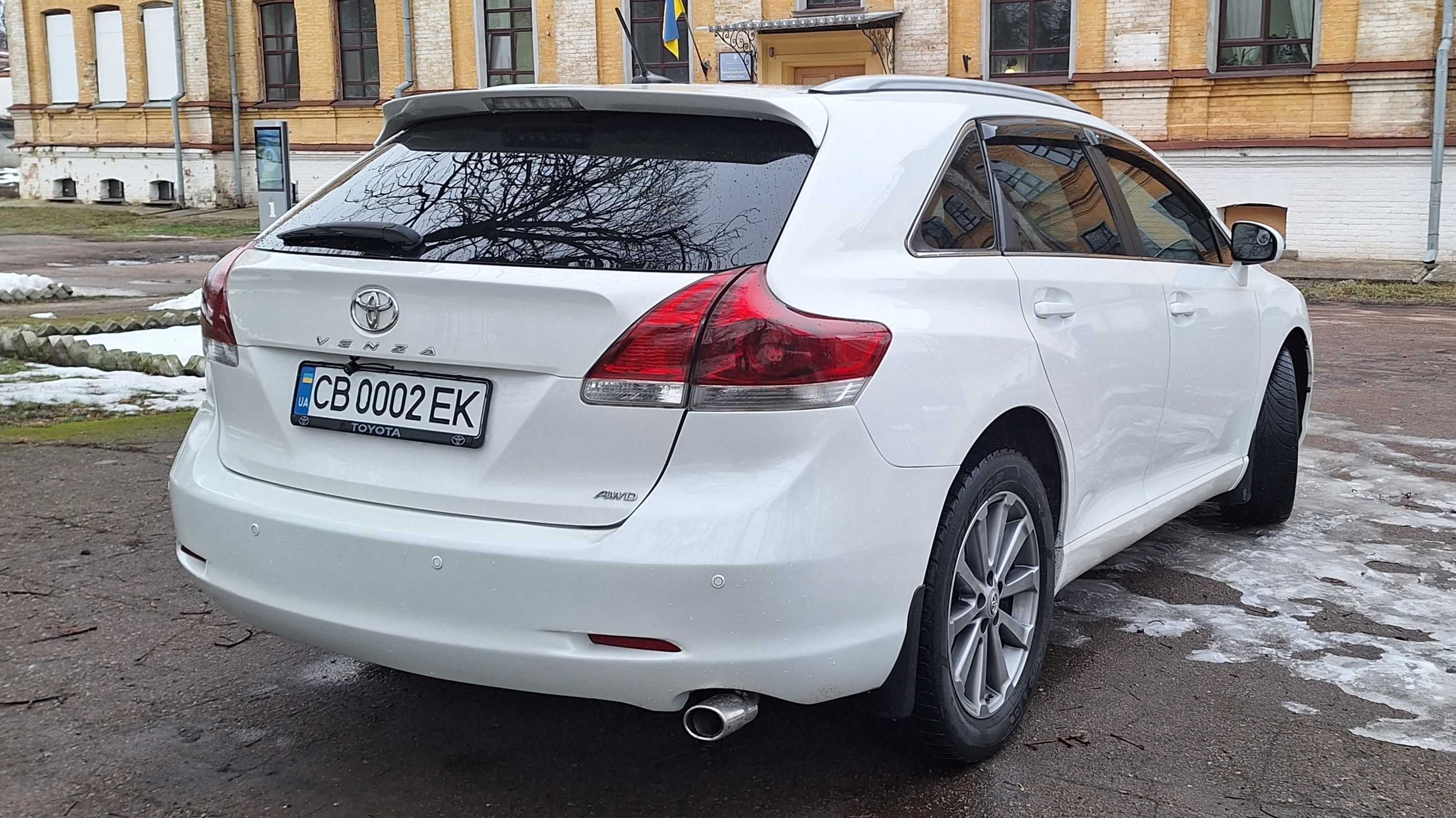 TOYOTA VENZA 2.7L газ-бензин, AWD, 2010 год.