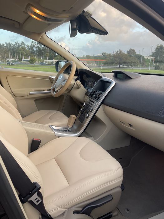 Volvo XC60 D5 Summum 2.4CC 180CV