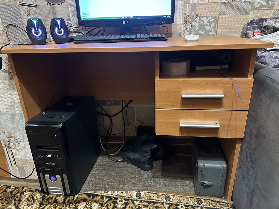 Компьютер + стол