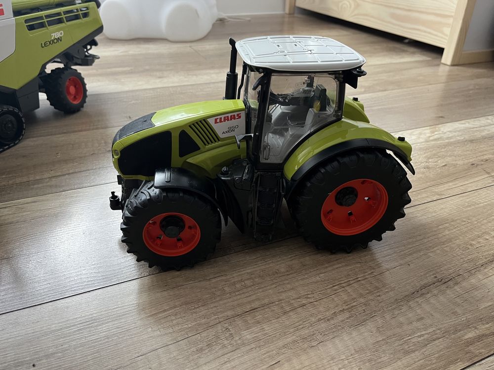 Bruder traktor claas