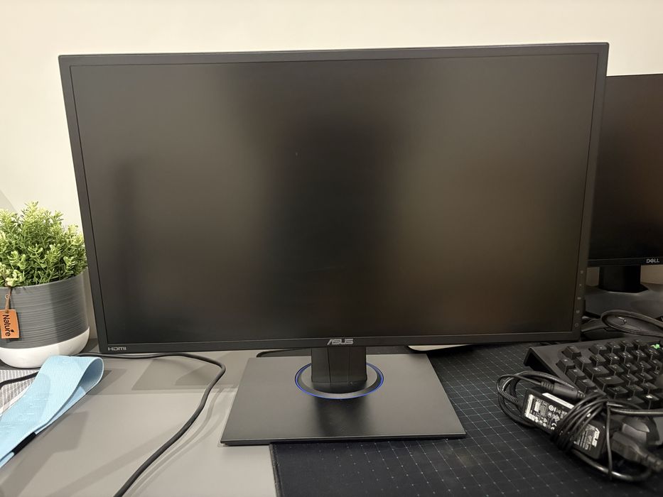 Monitor Gaming ASUS VG245HE – 24” – 75Hz – 1ms – Excelente Estado