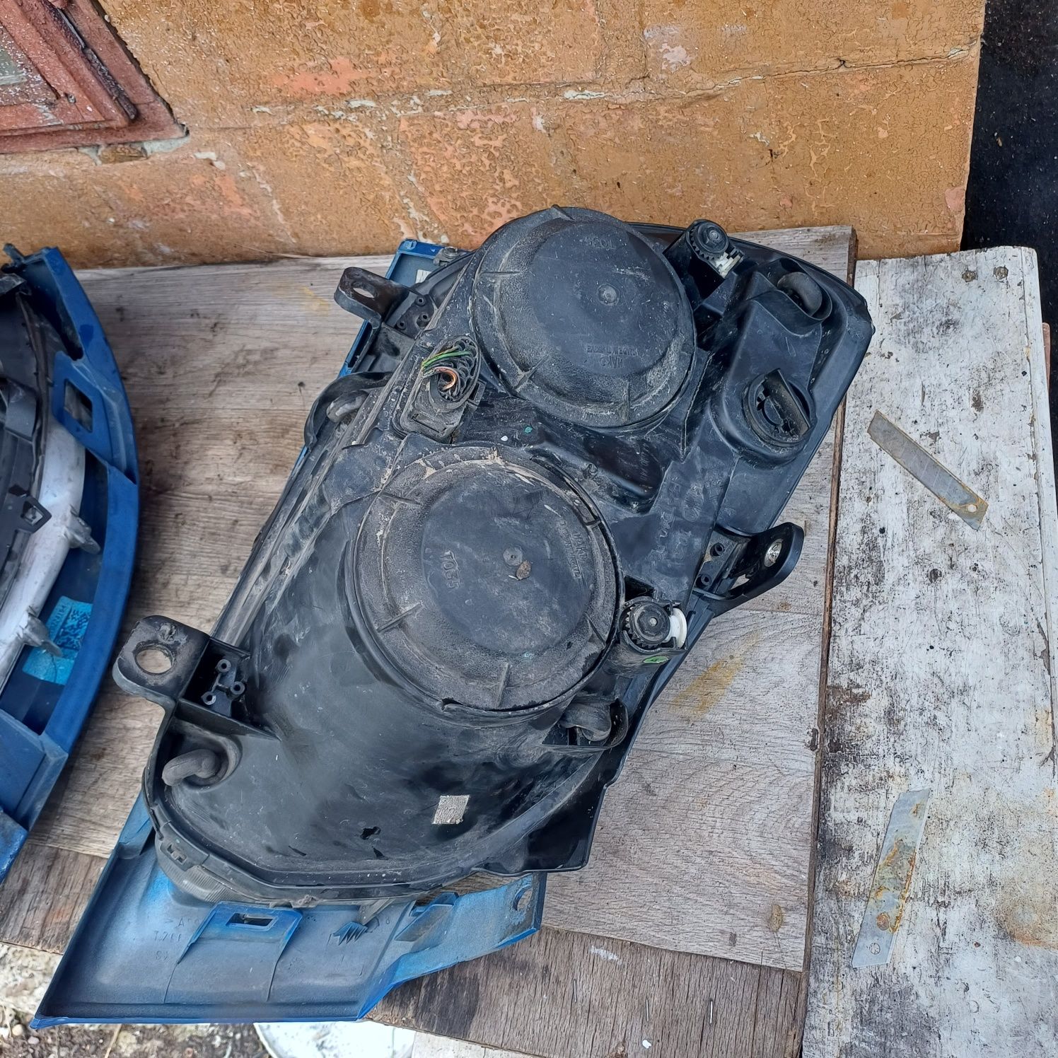 Fiat Doblo 05-09r передні фари світло оптика