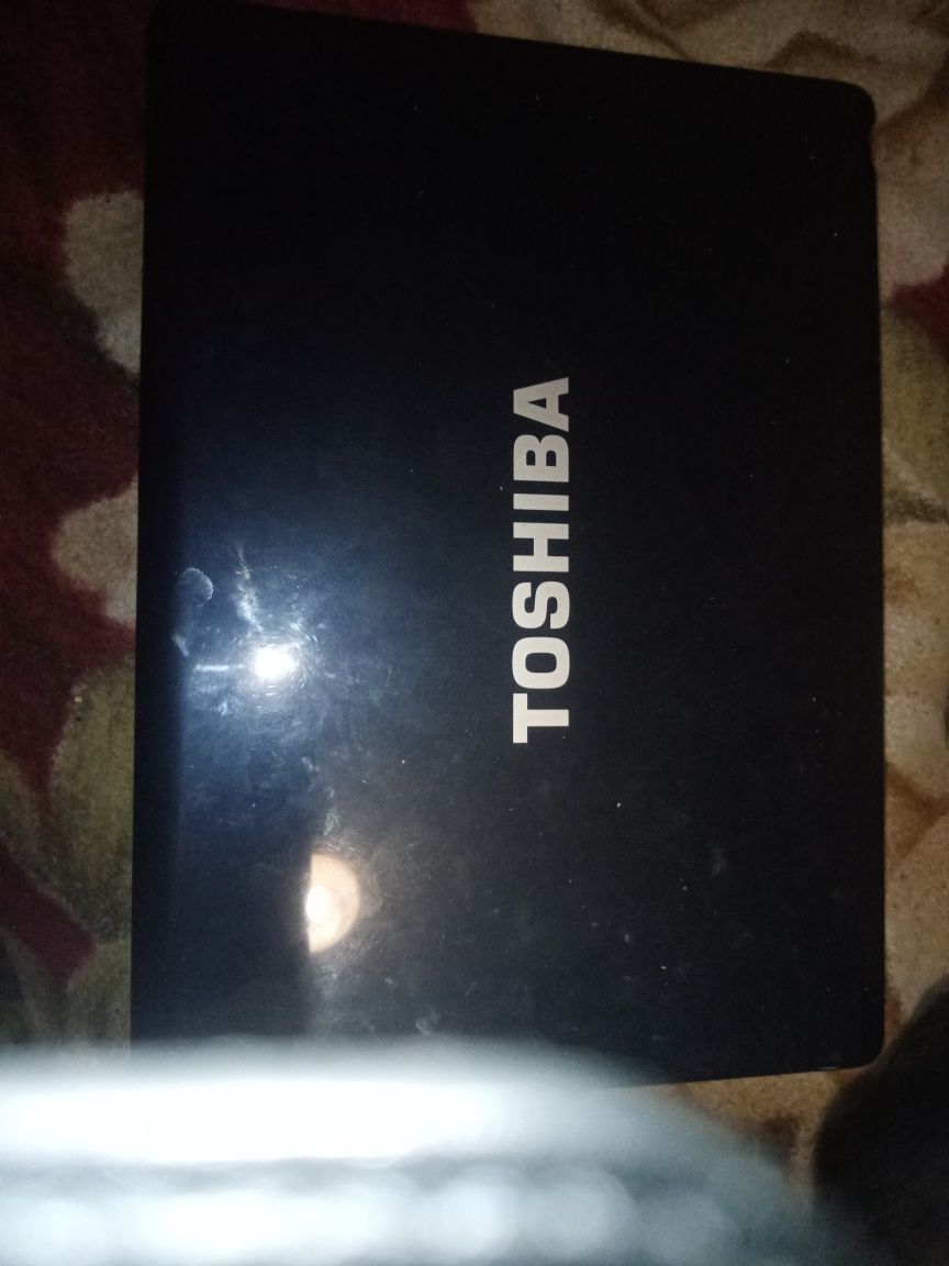 Ноутбук Toshiba L300D