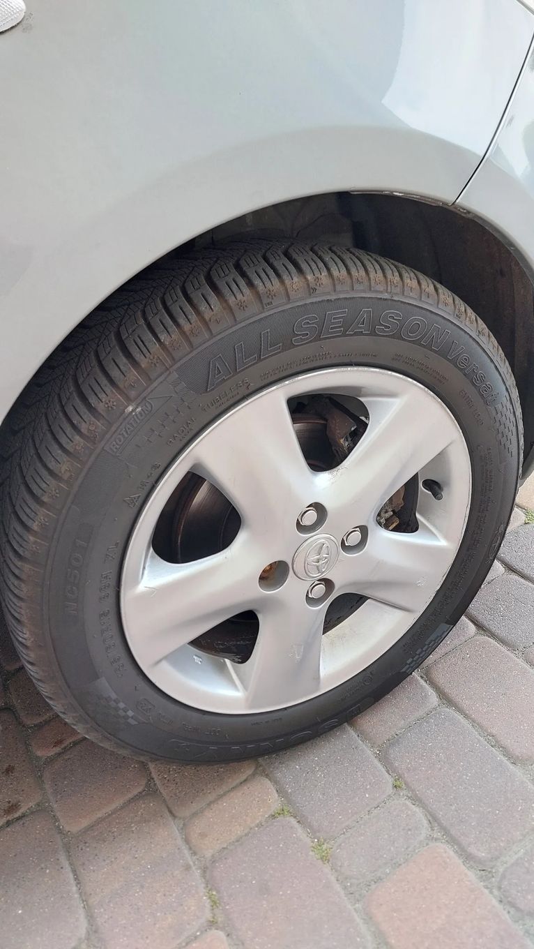 Toyota Yaris 1.3i 87KM Automat SOL Klima Z_Niemiec_Zarejestrowany_W_Polsce