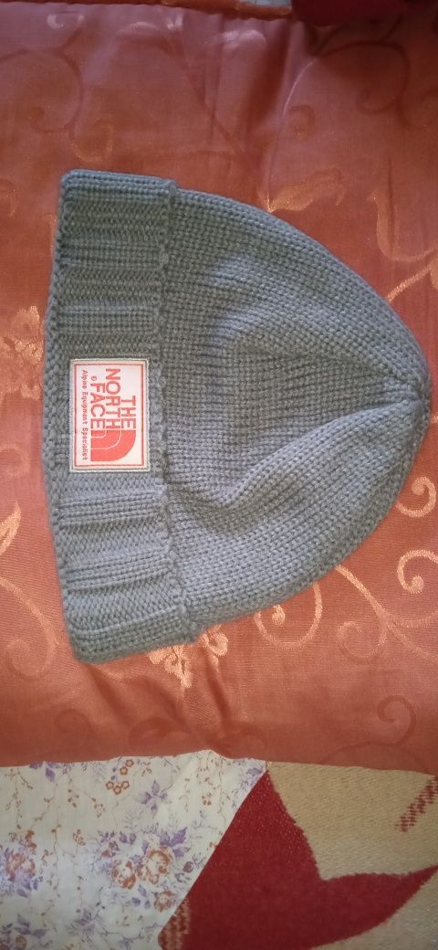 Шапка флис внутри THE NORTH FACE
