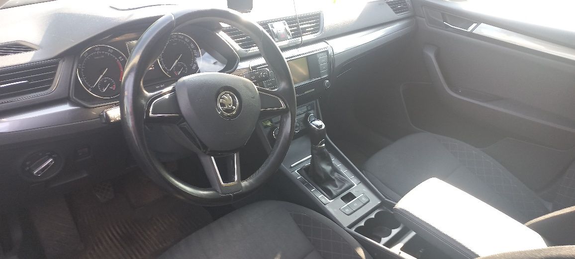 Skoda Superb III generacji 3T