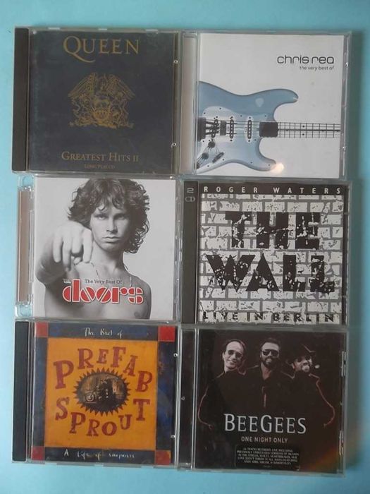 Lotes de CDs em estado NOVO. Veja as fotos, preços a partir de 1EUR.
