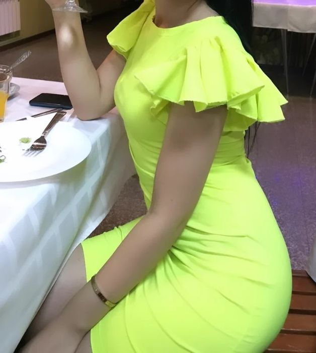 сукня лимоно зеленого кольору