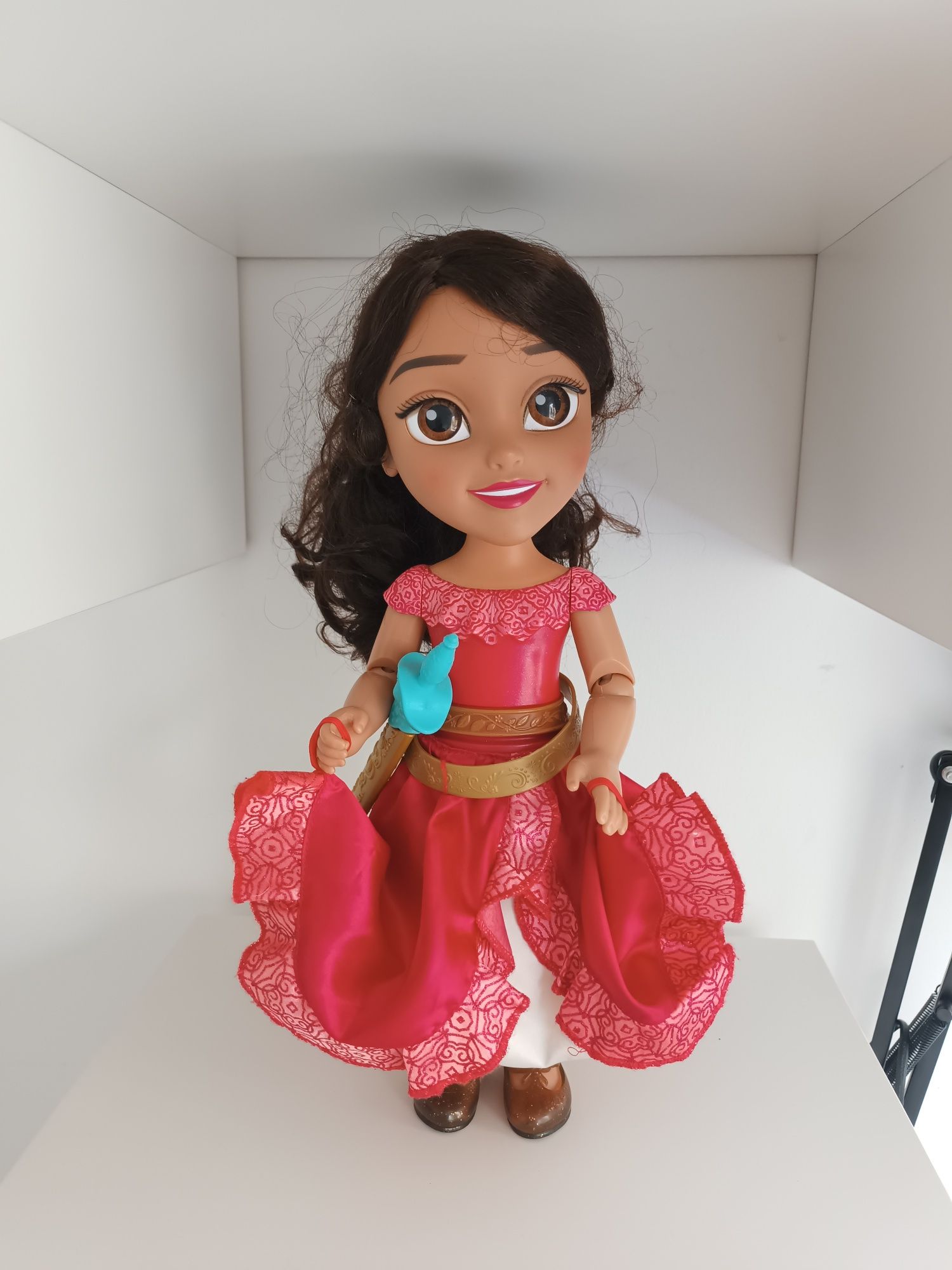 Elena z Avaloru Magiczna lalka śpiewa mówi po angielsku
24