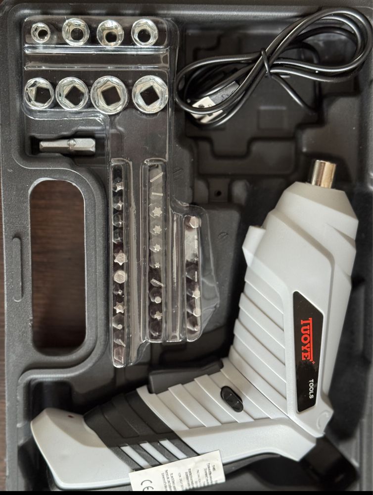 Zestaw elektronarzędzia wiertarka w walizce 48tknn