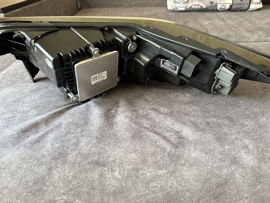 Фара права Acura MDX 2022