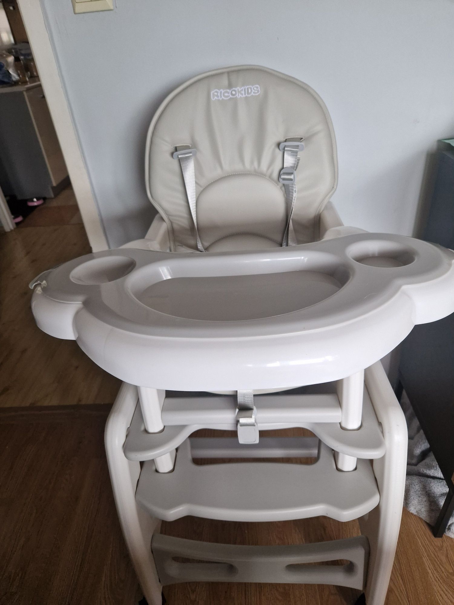 Krzesełko do karmienia Ricokids 5 w 1