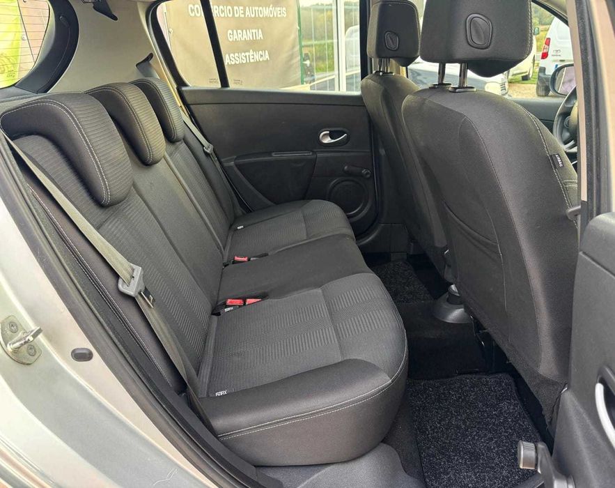 Renault Clio III 1.5 DCi Dynamique- Garantia incluída