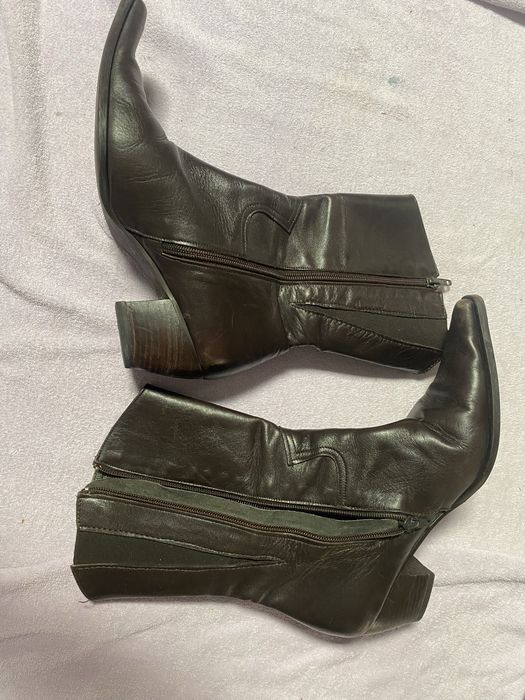 Botas castanhas de cano curto n36