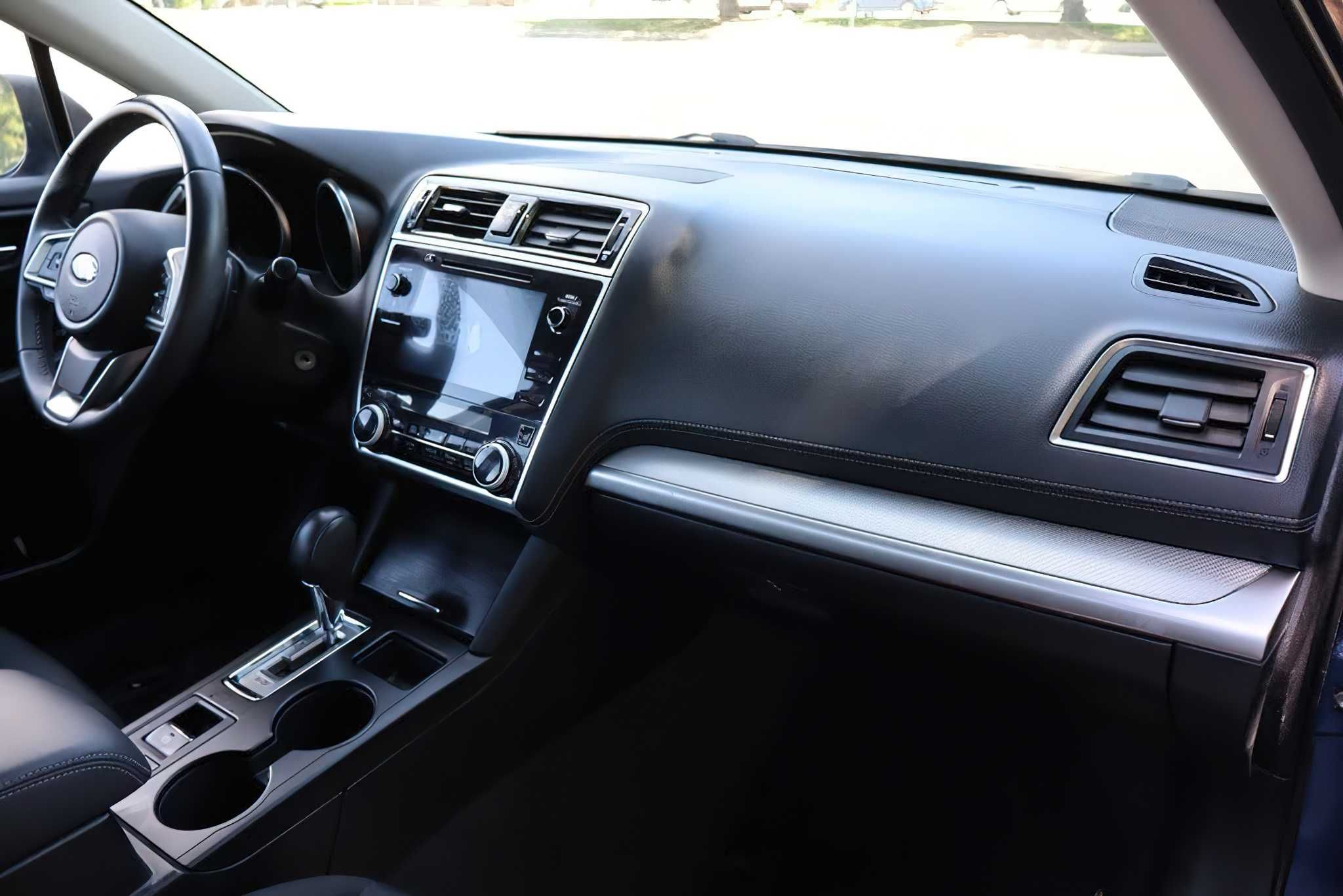 Subaru Legacy Premium 2019