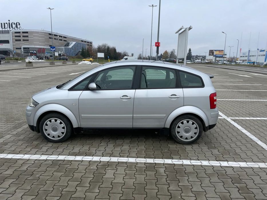 Audi A2 Audi A2 1,4 benzyna 2001r. niski przebieg