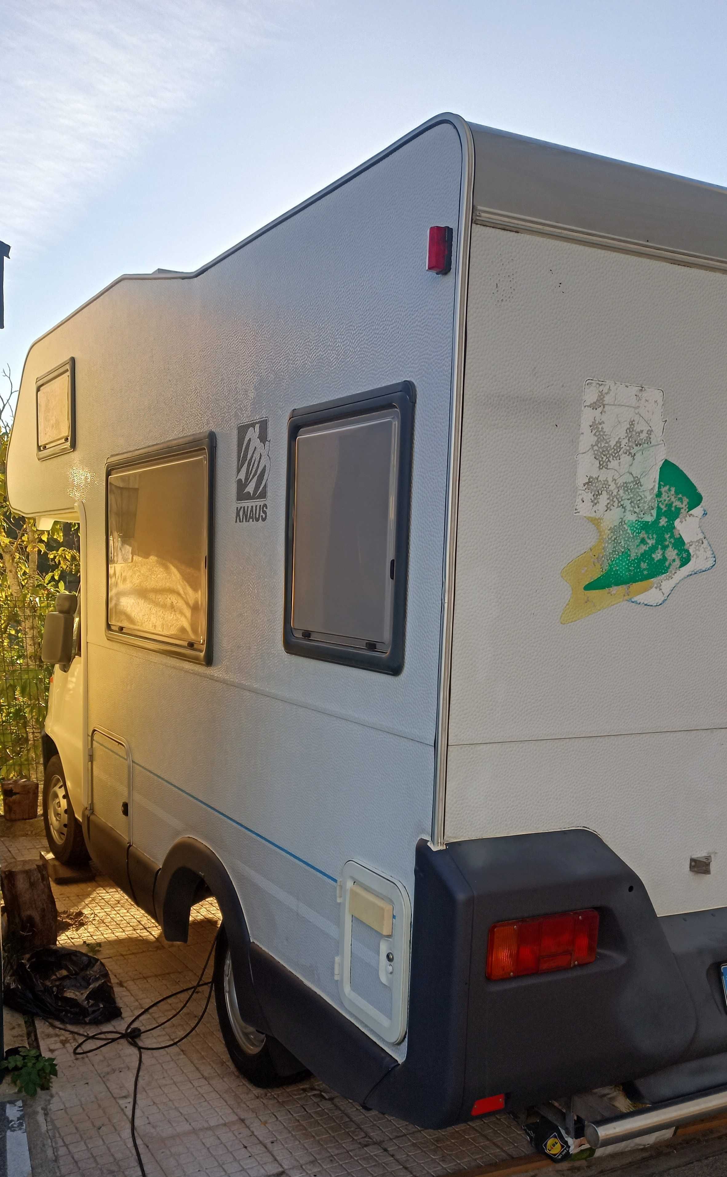Autocaravana Knaus, troco por perfilada até 6m