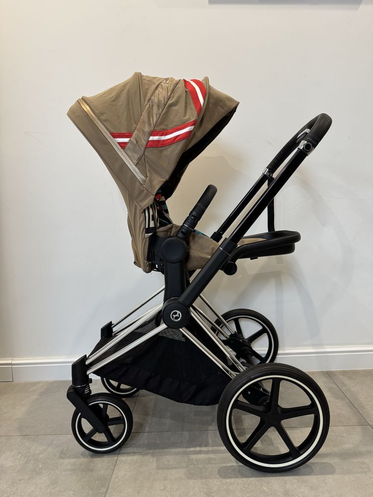 Spacerówka Cybex Priam 4.0 by Karolina Kurkova / Chrome Black