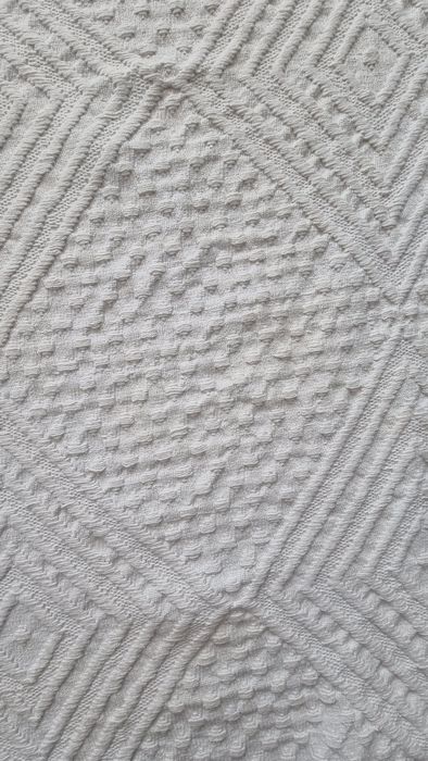 Manta antiga estilo chenille com padrão geométrico 2,20m x 1,50m