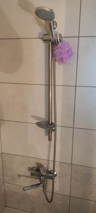 Продам душевую кабину 90 на 90 см.