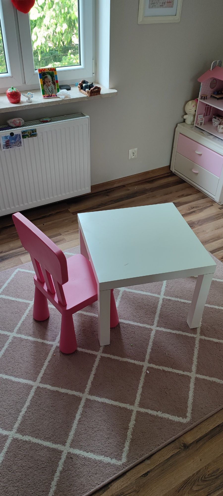 Stolik dziecięcy z krzesełkiem Ikea