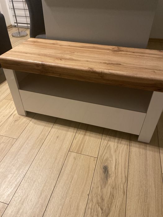 Szafka Rtv biała z drzewem