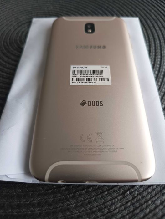 Telefon Samsung j7